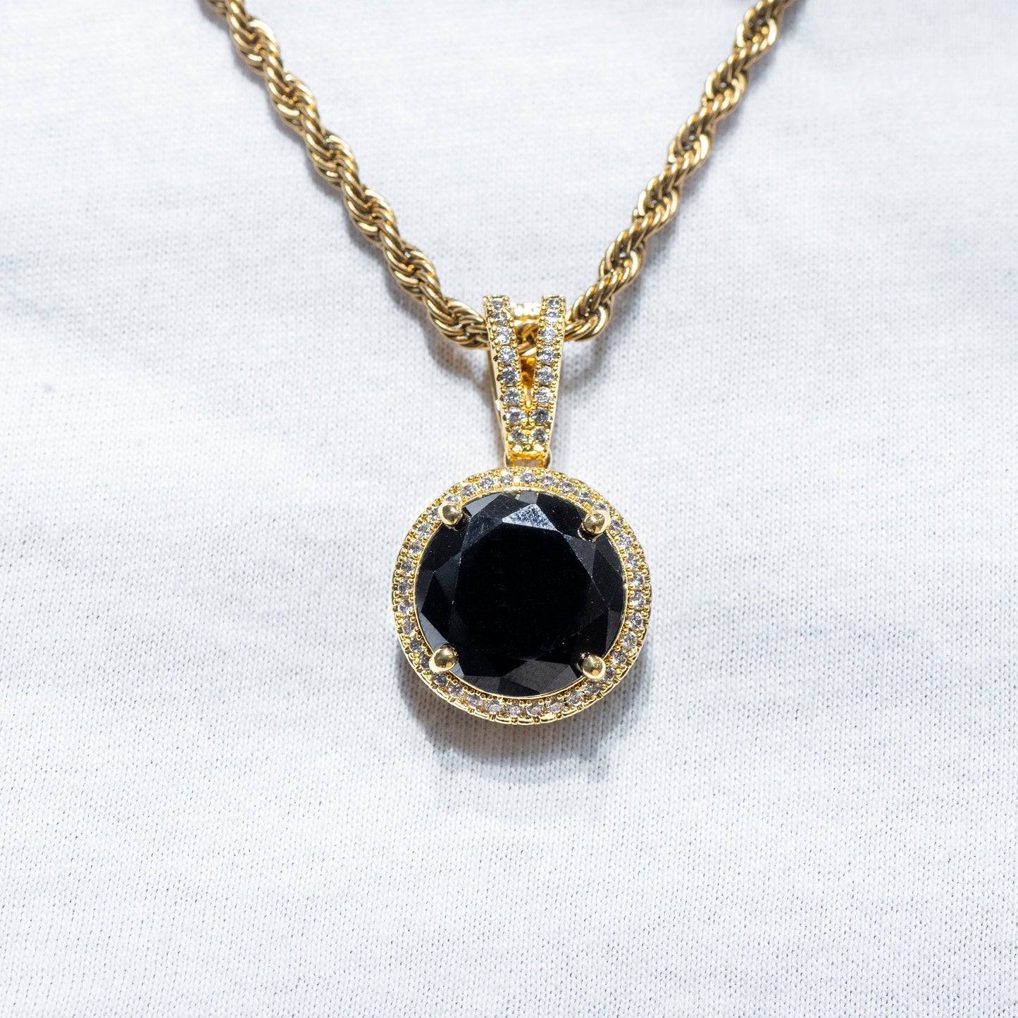 Mens Jewelry -  Gold Iced Out VVS Circle Onyx Necklace | Appx. 17 Grams