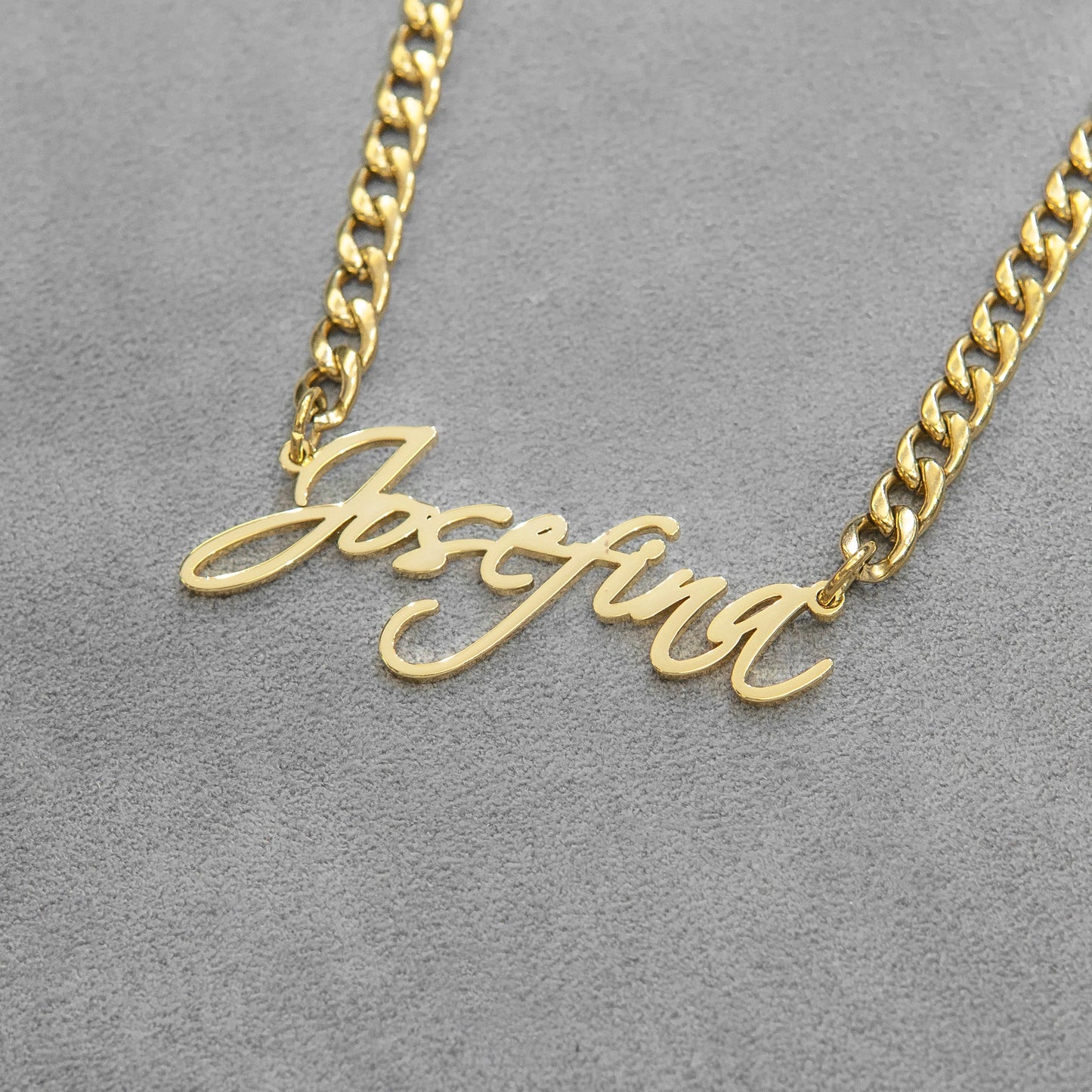 Women Jewelry - Gold Name Necklace | Style # N25