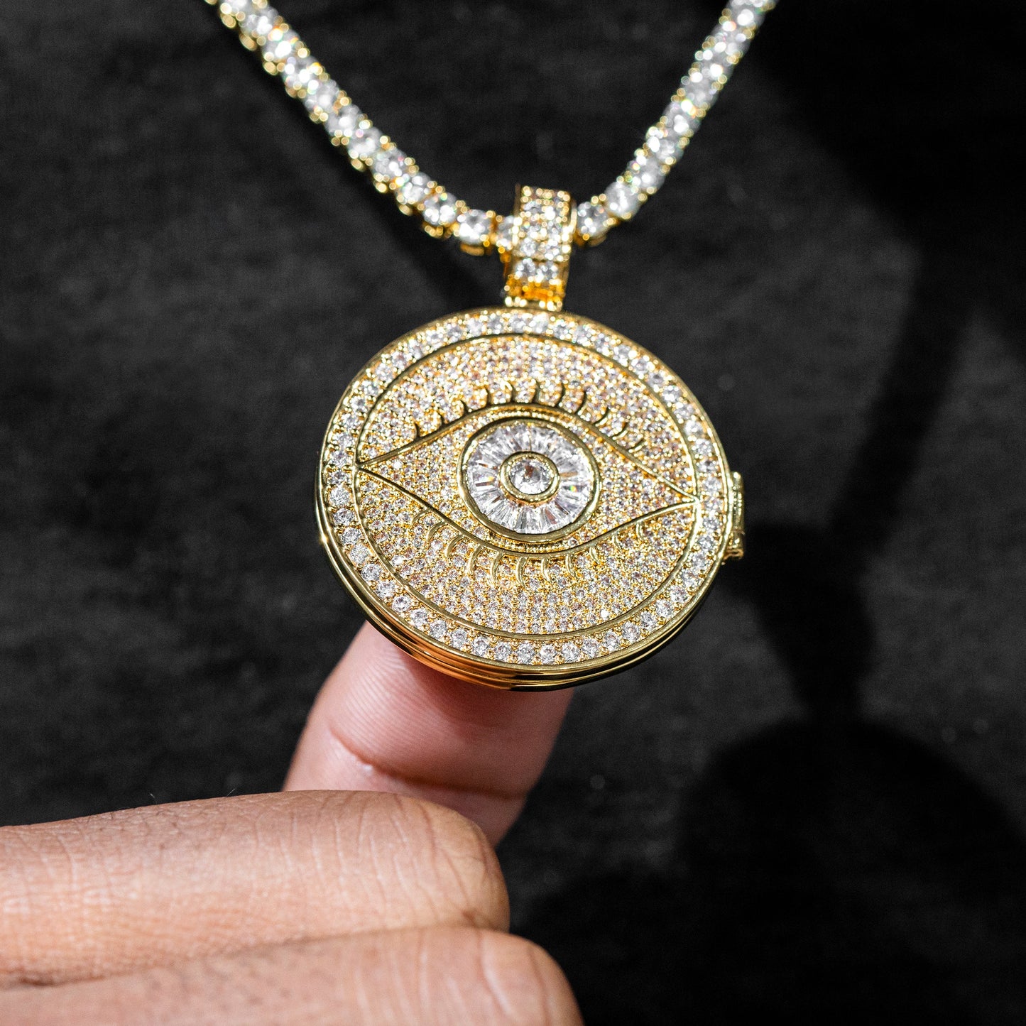 Mens Jewelry - Iced Out VVS Circle Eye Pendant | 24.6 Grams