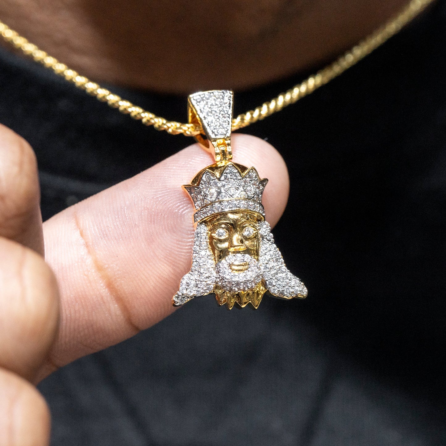 Mens Jewelry - Iced Out VVS King Pendant | 4.4 Grams