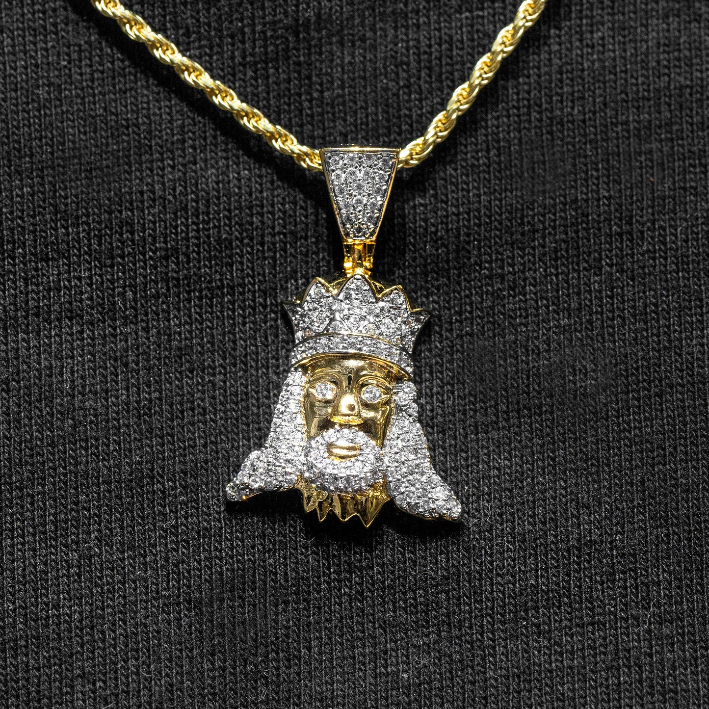 Mens Jewelry - Iced Out VVS King Pendant | 4.4 Grams