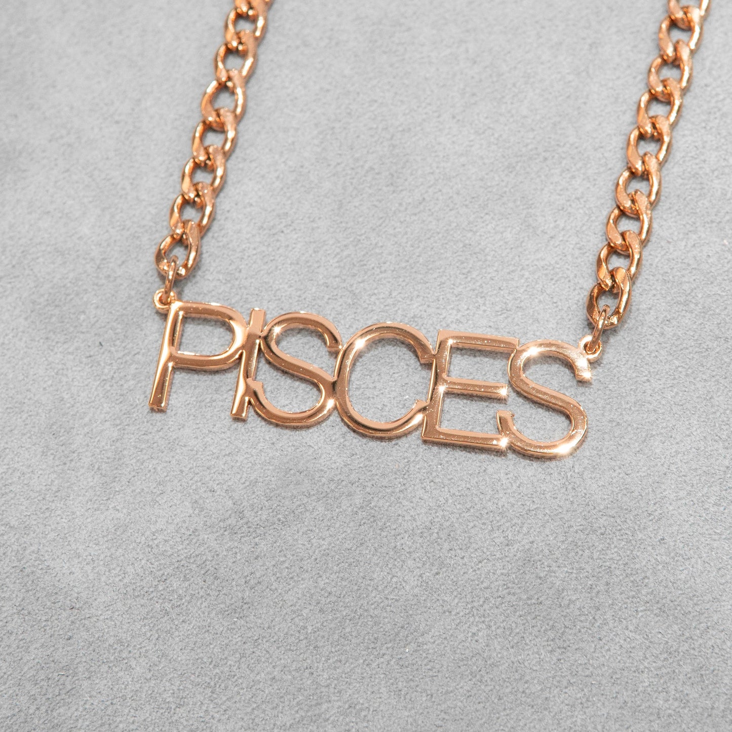 Women Jewelry - Rose Gold Name Necklace | Style # N08
