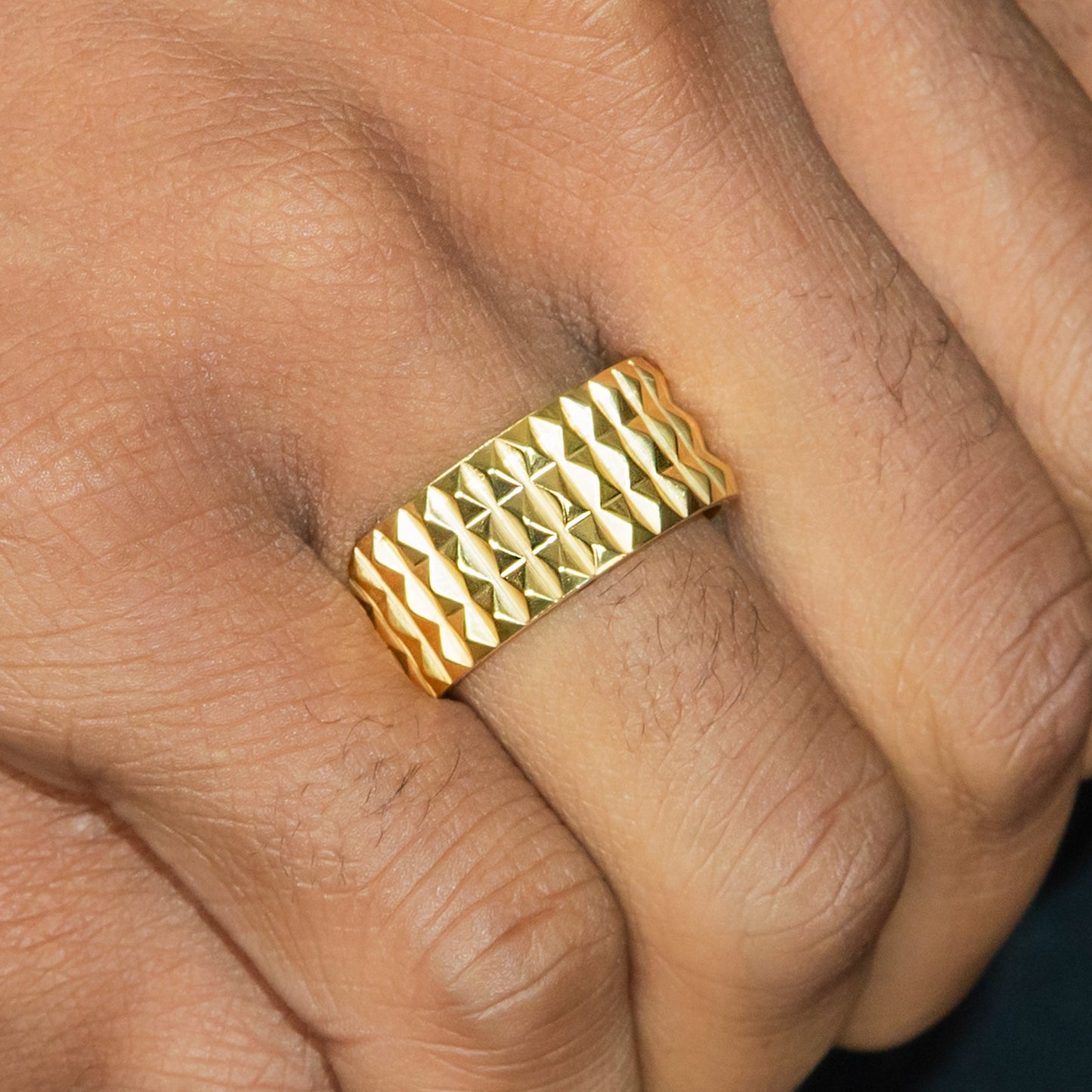 Mens Jewelry - Gold Spikey Wedding Ring | 7.3 Grams