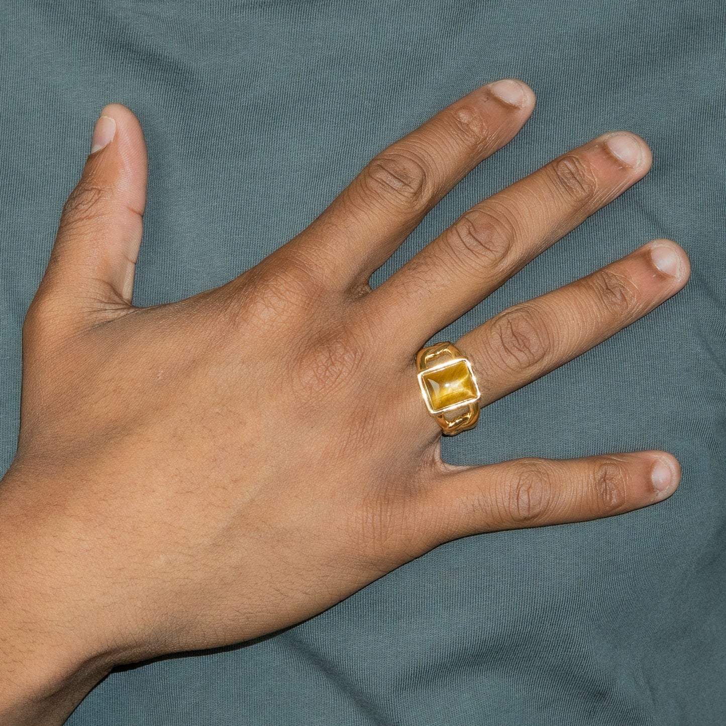 Mens Jewelry - Tiger Claw Gold Pinky Ring | 10 Grams