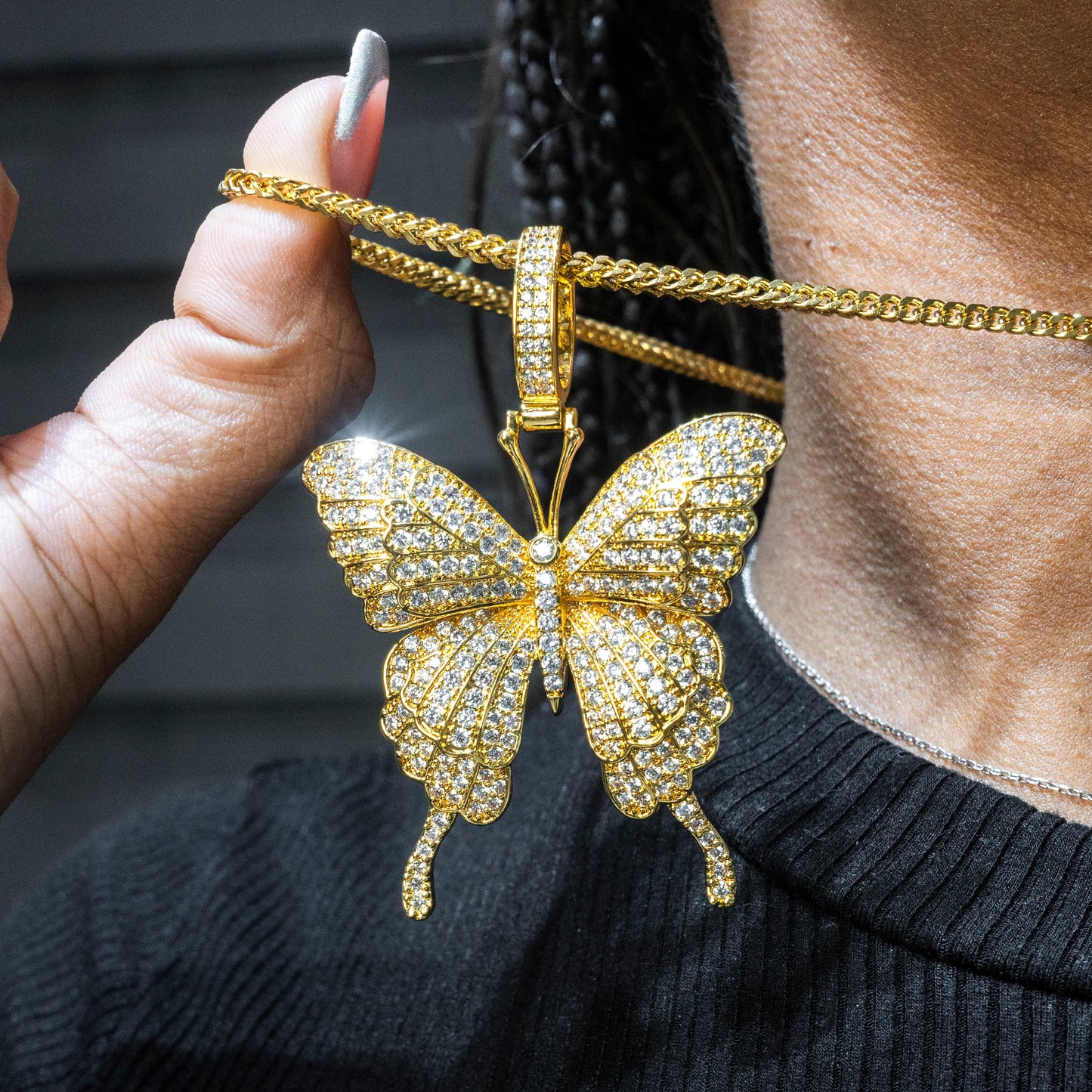 Womens Jewelry - Gold Butterfly Necklace | Appx. 30.6 Grams