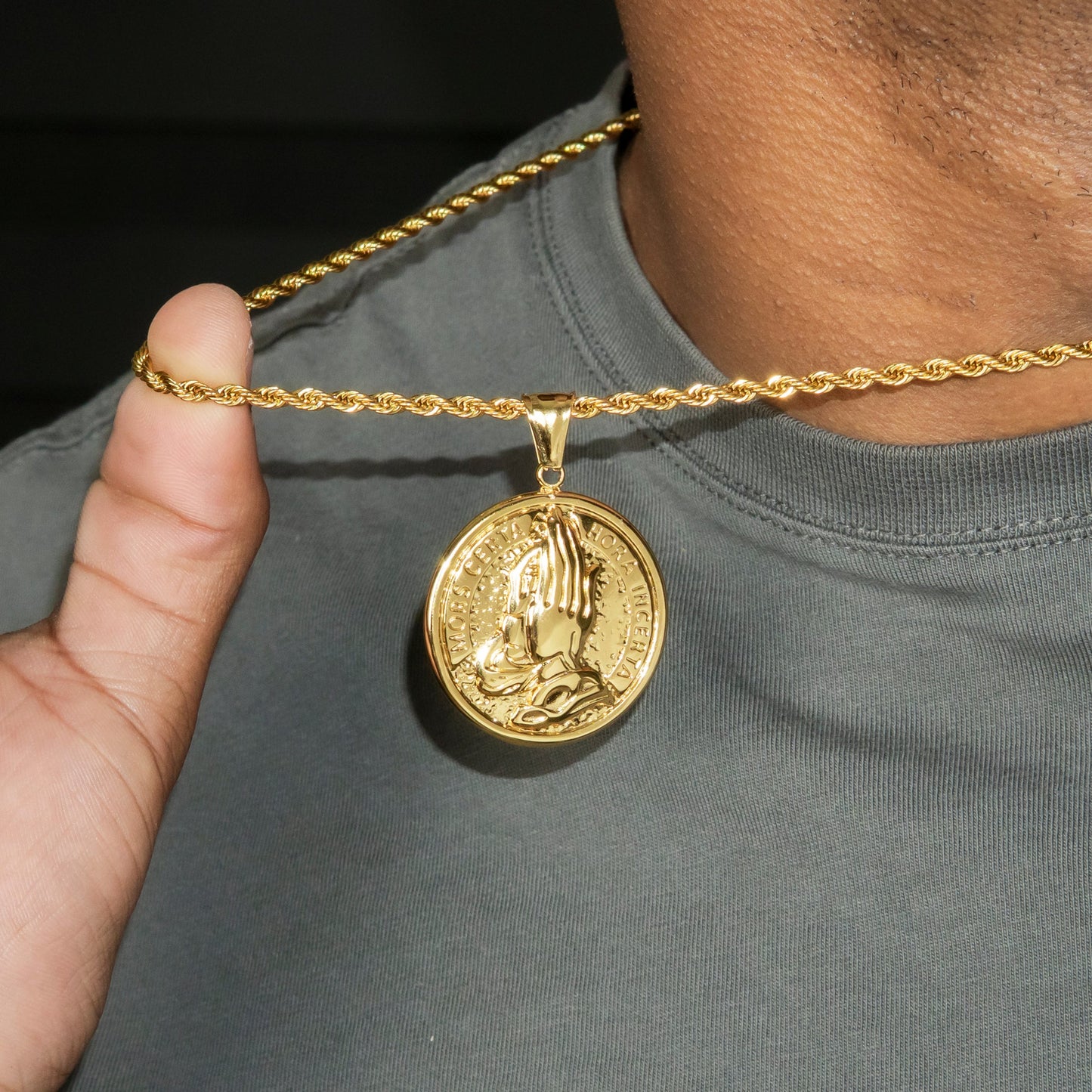 Mens Jewelry - 14K Gold Praying Hands Necklace | Appx. 16 Grams